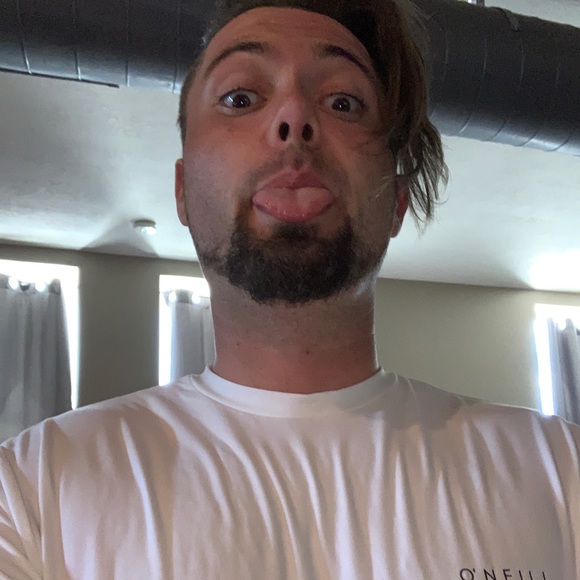 Meet your Posher, Zac - Picture 2 of 2